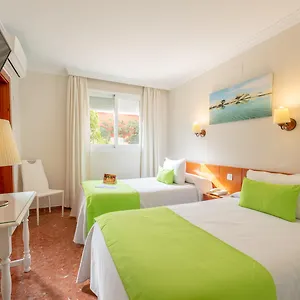 https://romerito.hotelsinnerja.org